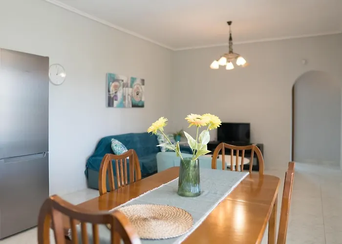 Raptis Guest House